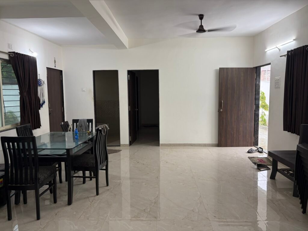 Nandan Villa Karjat, Dining table