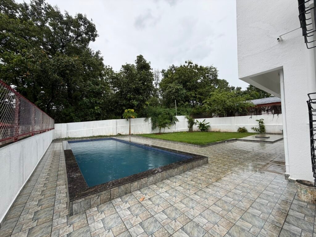 Nandan Villa Karjat, Pool deck