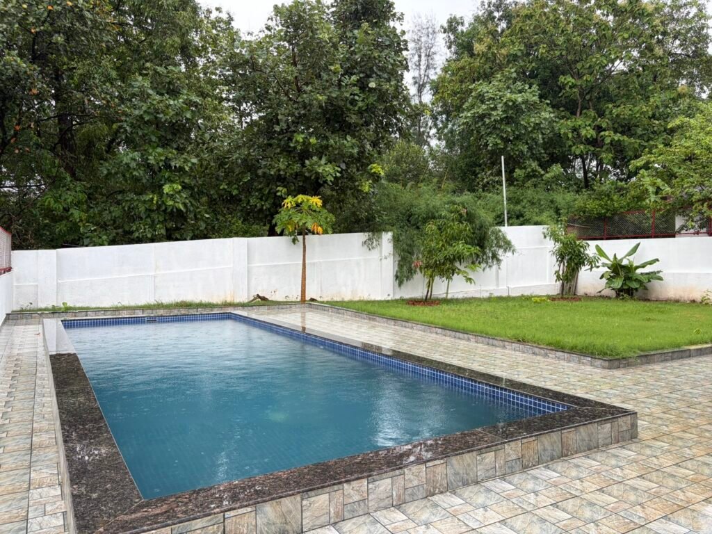 Nandan Villa Karjat, Private pool garden