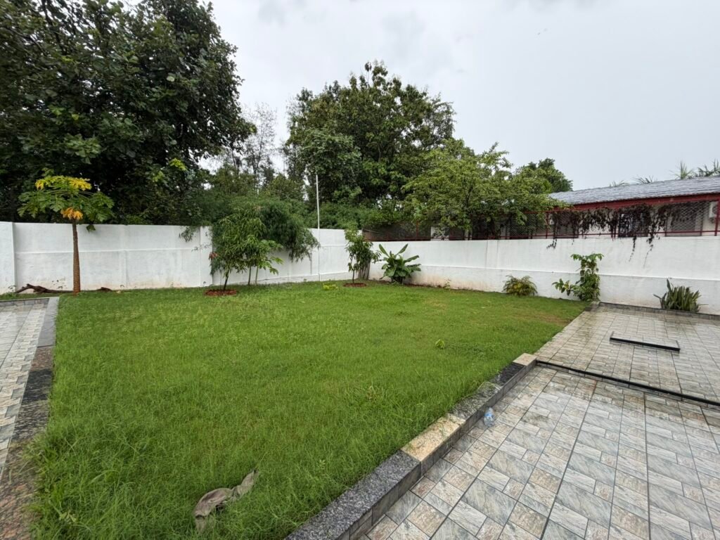 Nandan Villa Karjat, Rear lawn